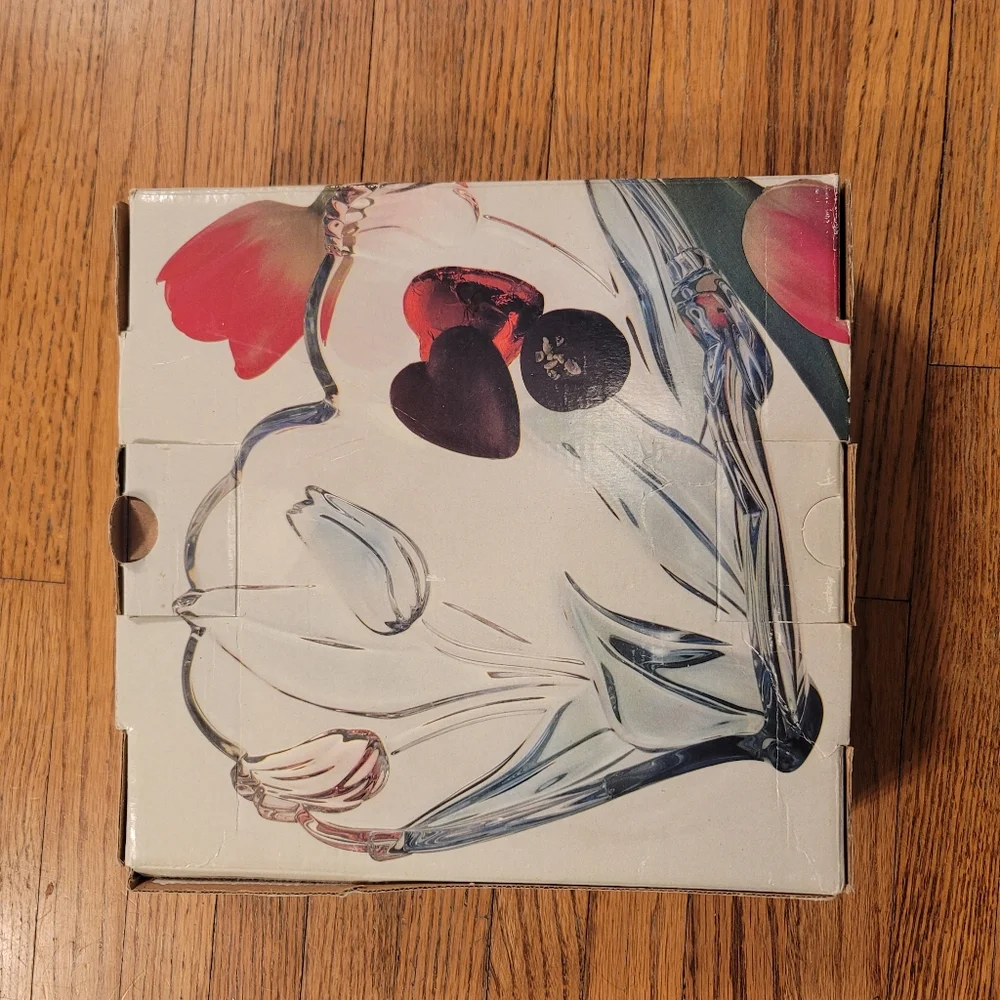 NWT Crystal Tulip Heart Serving Dish Wedding Gift